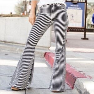 Blank Paige Black & White Striped Ultra Flare Jeans Size Small Stretch Rocker